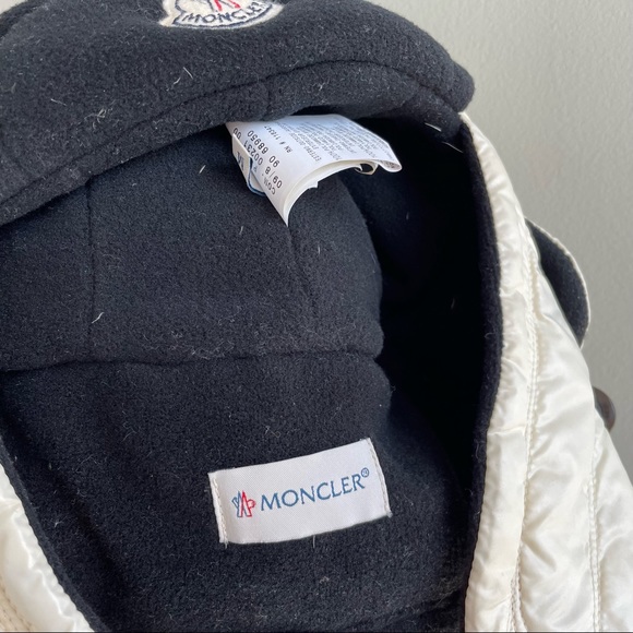 Moncler hat - Picture 8 of 12